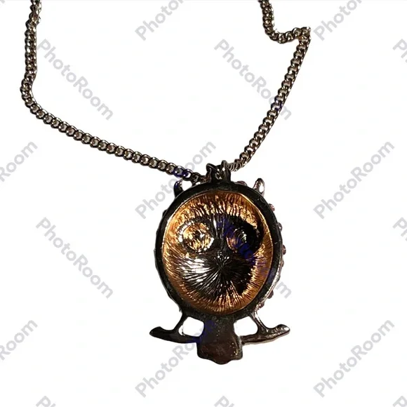 Betsey Johnson owl pendant filled with rhinestones on beautiful chain - Picture 6 of 11